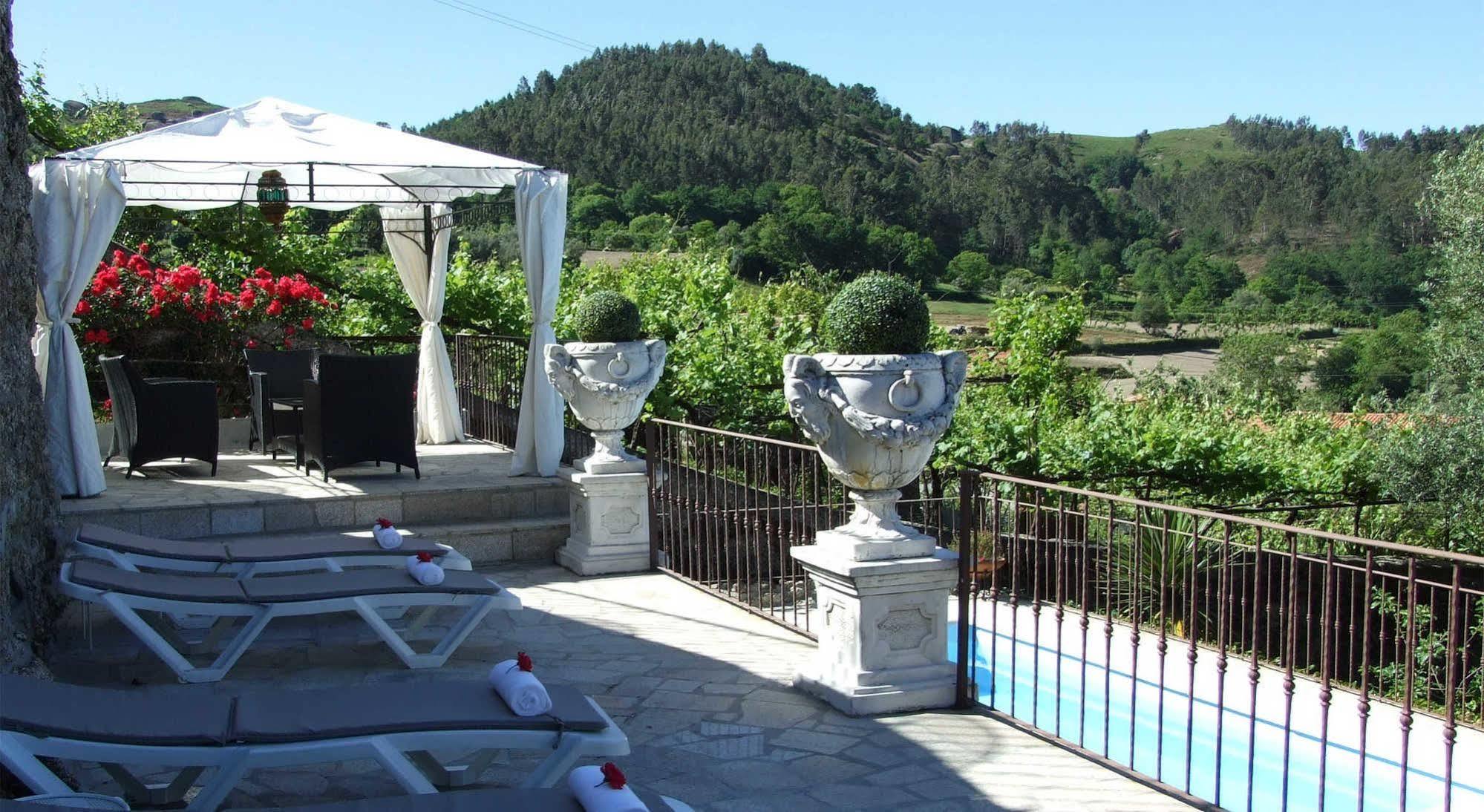 Boutique Hotel Solar Dos Anjos Вієйра-ду-Міню Екстер'єр фото